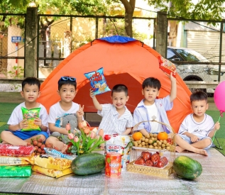 Hoạt động picnic sân trường
